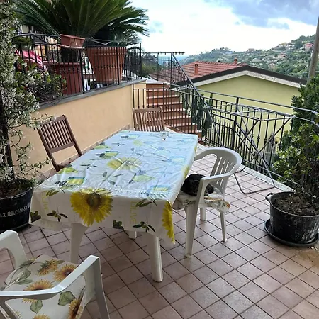 Charming House In With Terrace And Bbq San Remo